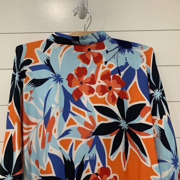 Soft Surroundings | Top Cabana Bay Tropical Shirt V Neck Short Sleeve Size Large - Picture 8 of 9